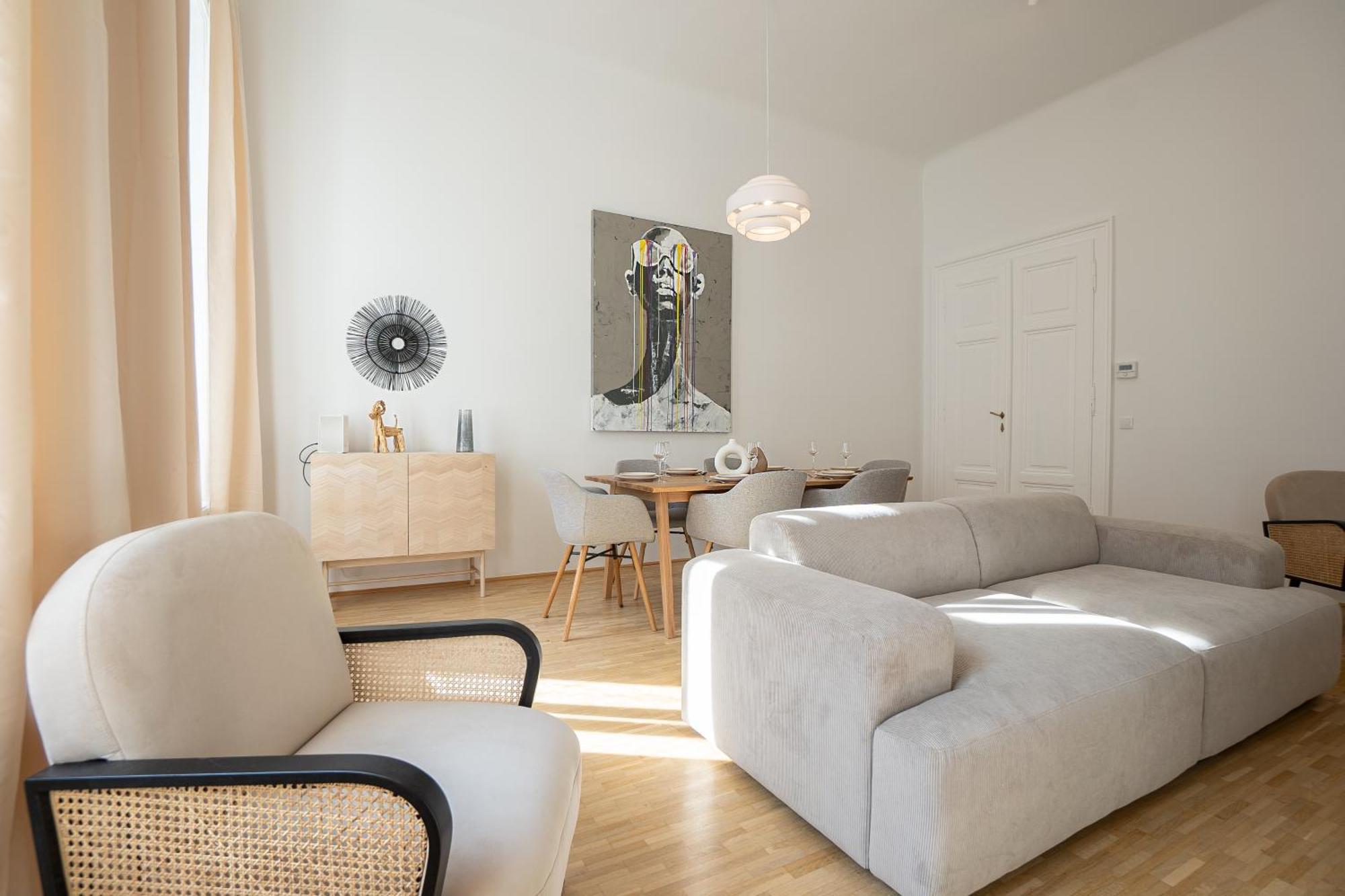 Vibrant 107 M2 Flat In The City Center Виена Екстериор снимка
